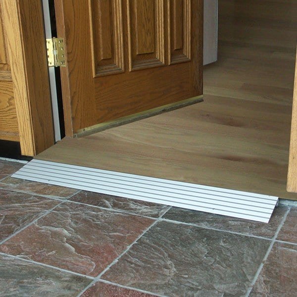 Alum Sectional Threshold Ramp 34" x 6-1/2" w/1" Rise, 700 lb. capacity